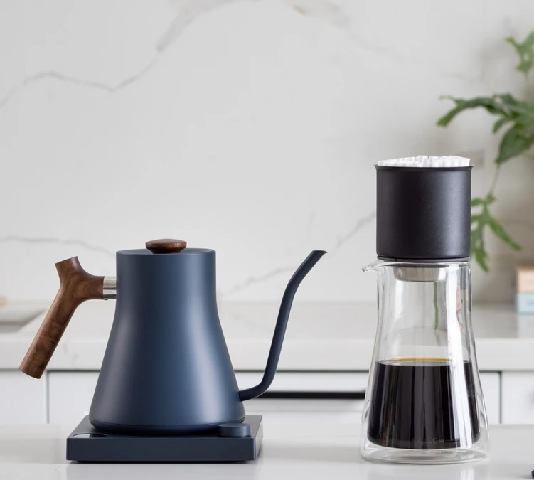 Bouilloire Stagg EKG Bleu Pierre Et Noyer 90 Cl Col De Cygne - FELLOW 2 Bouilloire Stagg EKG Bleu Pierre Et Noyer 90 Cl Col De Cygne - FELLOW – Image 2