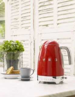 Bouilloire KLF04RDEU Temperature Réglable Rouge 1,7 L + Offre Cadeau - SMEG 6 Bouilloire KLF04RDEU Temperature Réglable Rouge 1,7 L + Offre Cadeau - SMEG -Magasin D'Électroménager bouil ambred