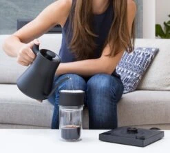 Bouilloire Stagg EKG Noir 90 Cl Col De Cygne - FELLOW -Magasin D'Électroménager bouilelec noirmat