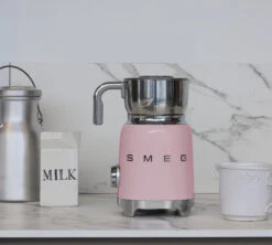 Chocolatière MFF01PKEU SMEG - Rose -Magasin D'Électroménager choco