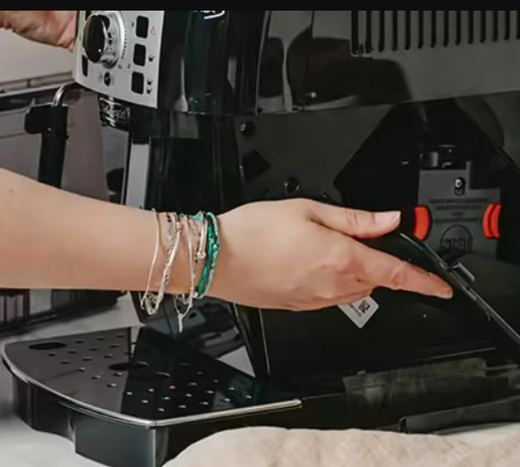 DELONGHI Magnifica ECAM 22.140.B - Garantie 3 Ans 6 DELONGHI Magnifica ECAM 22.140.B - Garantie 3 Ans – Image 6