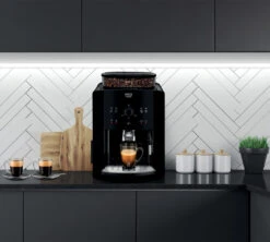 KRUPS Arabica Deluxe Edition YY3072FD -Magasin D'Électroménager machine a cafe krups yy3072fd ambiance