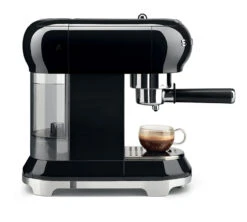 Set Petit-Déjeuner (Toaster - Machine Expresso - Bouilloire) Noir - SMEG -Magasin D'Électroménager machine smeg 1