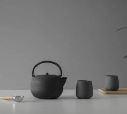 2 Tasses Double Paroi Nicola 60 Ml Noires - VIVA SCANDINAVIA 5 2 Tasses Double Paroi Nicola 60 Ml Noires - VIVA SCANDINAVIA -Magasin D'Électroménager nicola small lifestyle