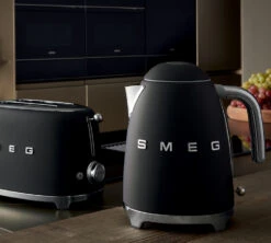 Bouilloire SMEG KLF03BLMEU Noir Mat - 1.7L + Offre Cadeau 11 Bouilloire SMEG KLF03BLMEU Noir Mat - 1.7L + Offre Cadeau -Magasin D'Électroménager nm