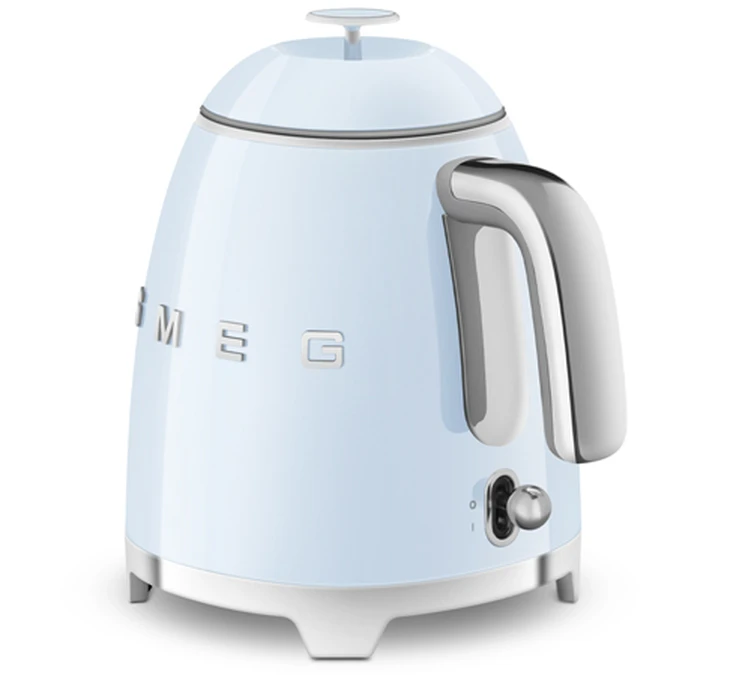 Mini Bouilloire SMEG KLF05PBEU - Bleu Azur 0,8 L + Offre Cadeau 3 Mini Bouilloire SMEG KLF05PBEU - Bleu Azur 0,8 L + Offre Cadeau – Image 3