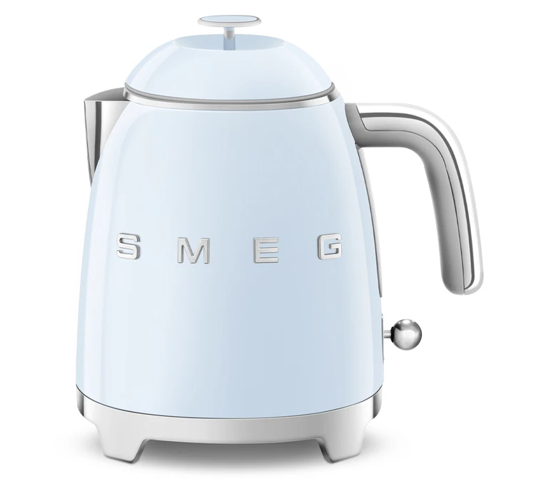 Mini Bouilloire SMEG KLF05PBEU - Bleu Azur 0,8 L + Offre Cadeau 1 Mini Bouilloire SMEG KLF05PBEU - Bleu Azur 0,8 L + Offre Cadeau