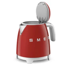 Mini Bouilloire SMEG Rouge - KLF05RDEU 0,8 L + Offre Cadeau 13 Mini Bouilloire SMEG Rouge - KLF05RDEU 0,8 L + Offre Cadeau -Magasin D'Électroménager smeg minib rouge5