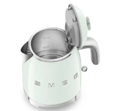 Mini Bouilloire SMEG - Vert D'eau - KLF05PGEU + Offre Cadeau 16 Mini Bouilloire SMEG - Vert D'eau - KLF05PGEU + Offre Cadeau -Magasin D'Électroménager smeg minib vert9