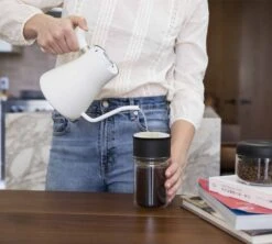 Bouilloire Traditionnelle Stagg Blanc 1 L Col De Cygne - FELLOW -Magasin D'Électroménager staggblc amb