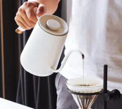 Bouilloire à Température Réglable - TIMEMORE - Fish Smart Black 60cl 8 Bouilloire à Température Réglable - TIMEMORE - Fish Smart Black 60cl -Magasin D'Électroménager timemore kettle5